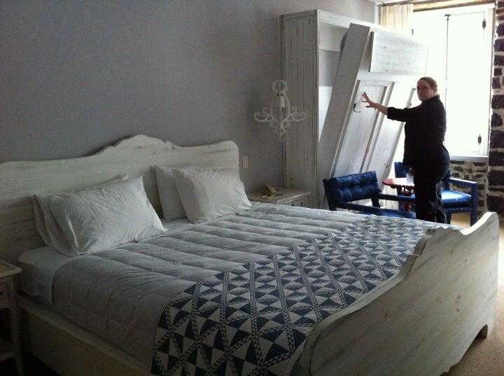 Auberge Place D'Armes