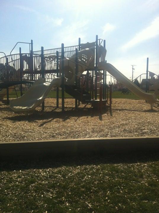 Tillicum Elementary School