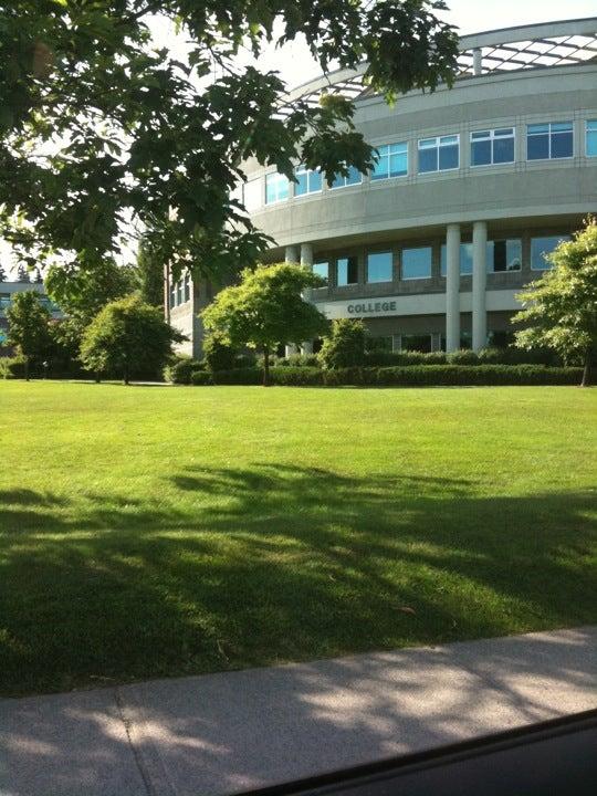 Douglas College Alumni Association