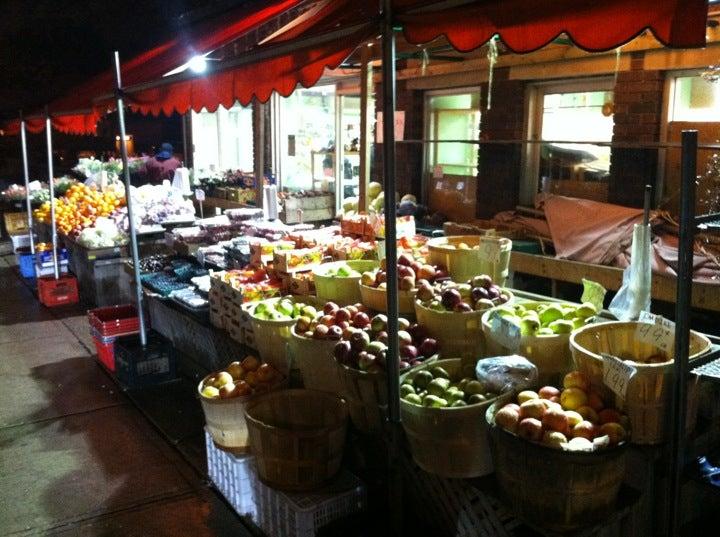 John's Fruit Village