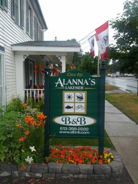 Alanna's Lakeside B & B
