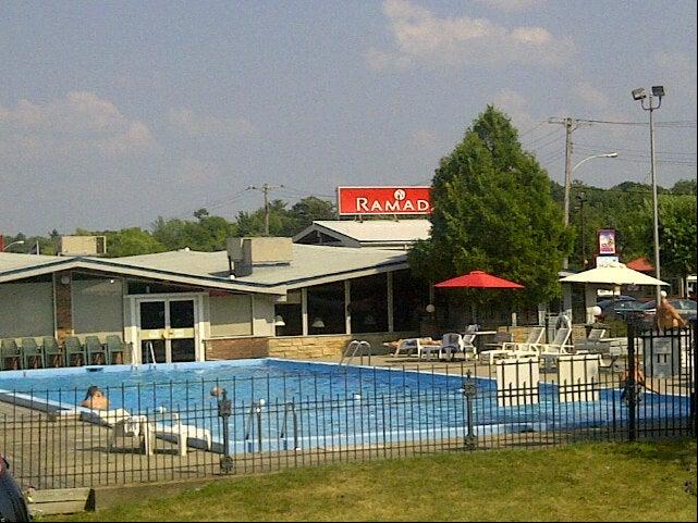 Ramada by Wyndham Gananoque Provincial Inn