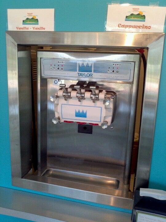 Islands Frozen Yogurt