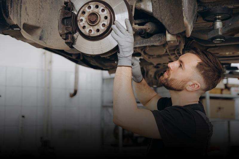 Vic's Service Center