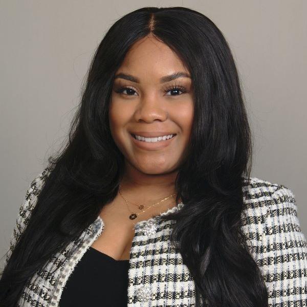 New American Funding - Shayna Baker