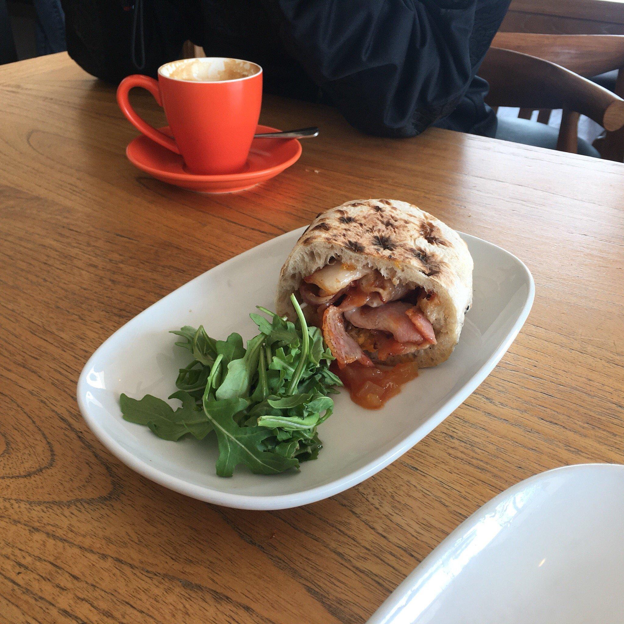 Pear Tree Cafe Pizzeria