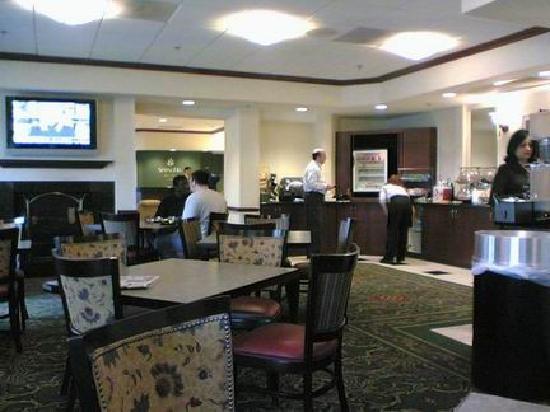 Wynfield Inn - Main Gate