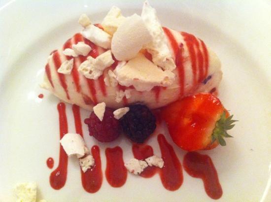 The In & Out, Naval and Military Club