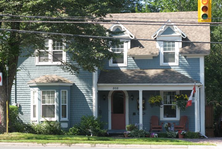 George & Cottage Bed and Breakfast