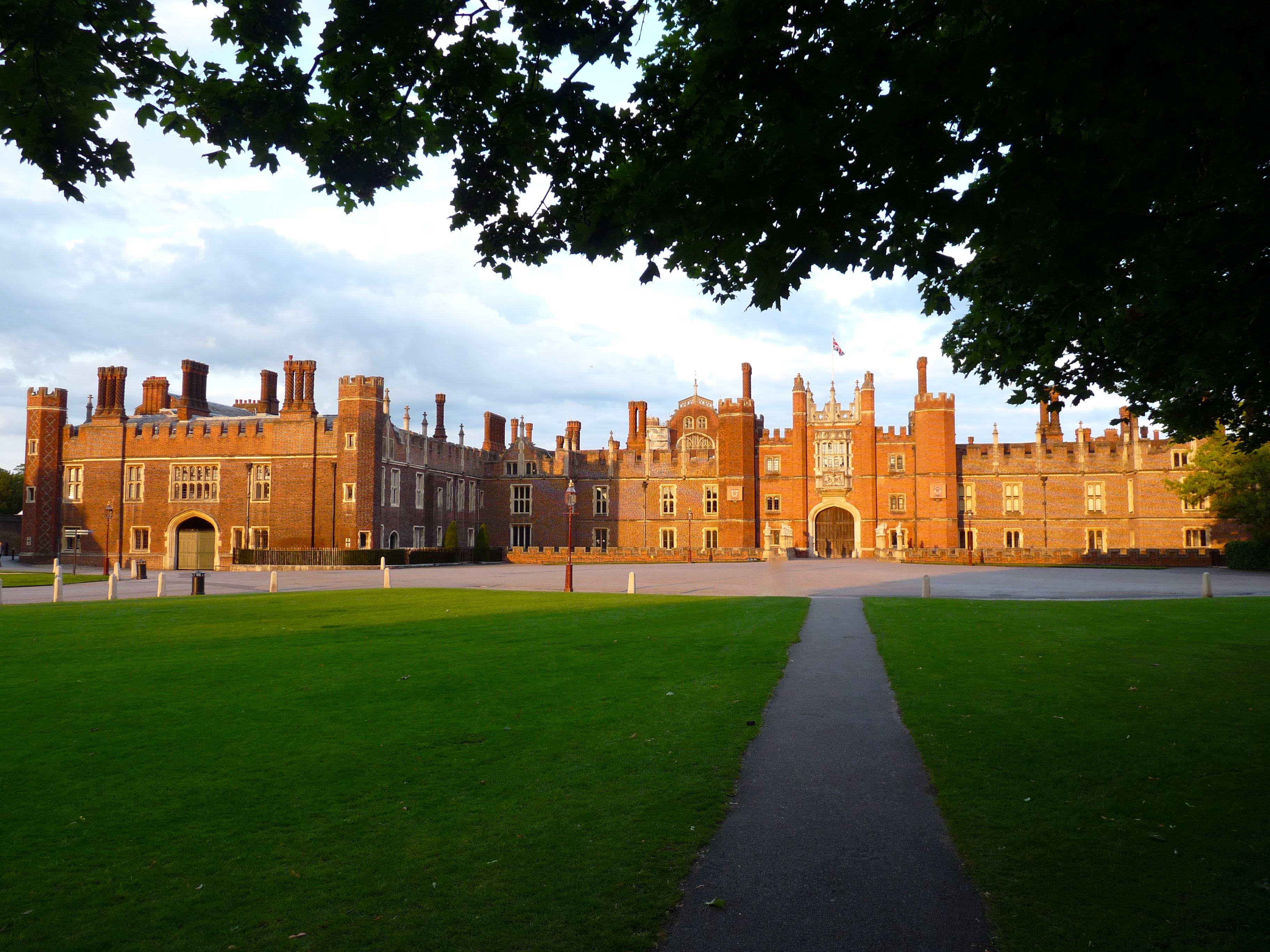 Hampton Court by Bike