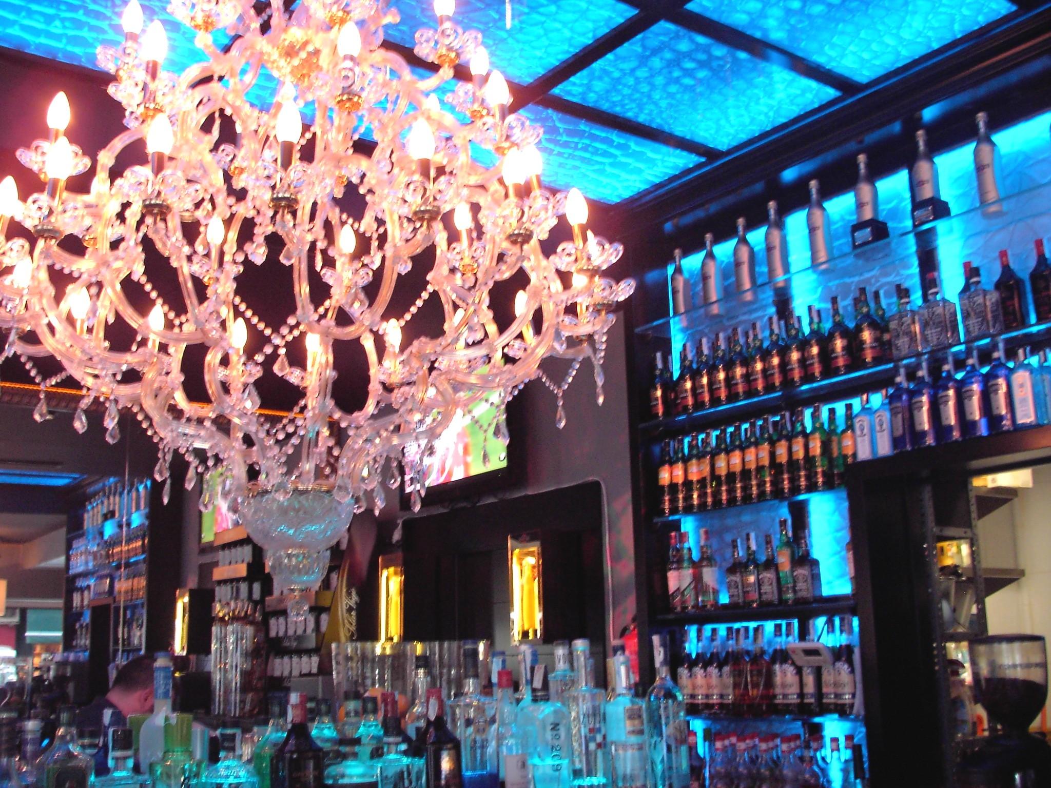 Metropolitan Cafe Lounge