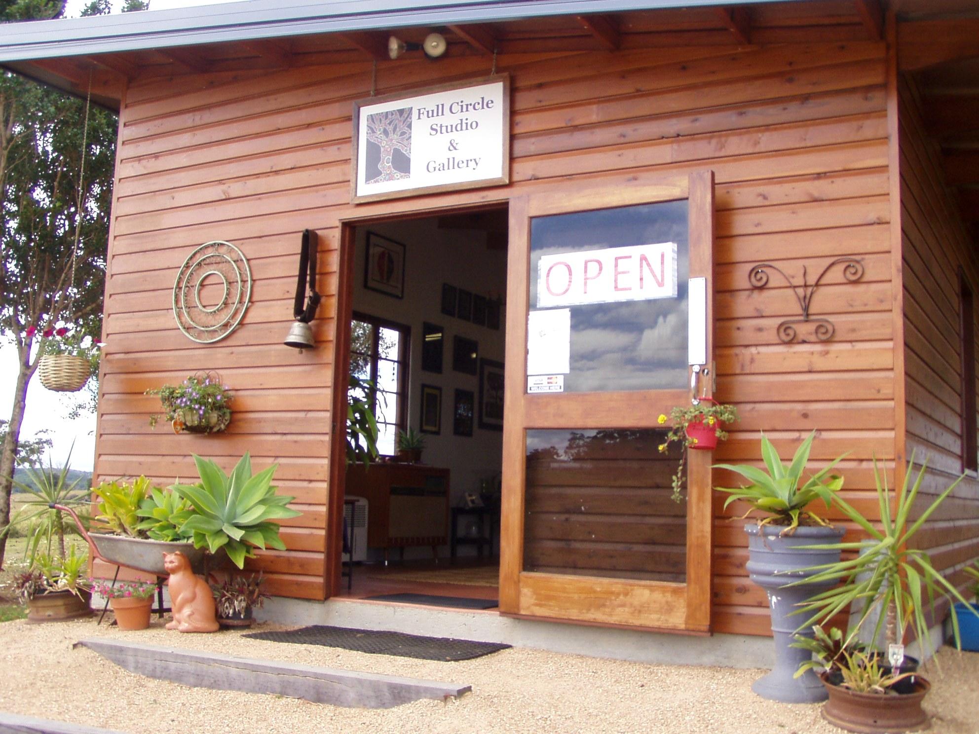 Full Circle Studio and Gallery