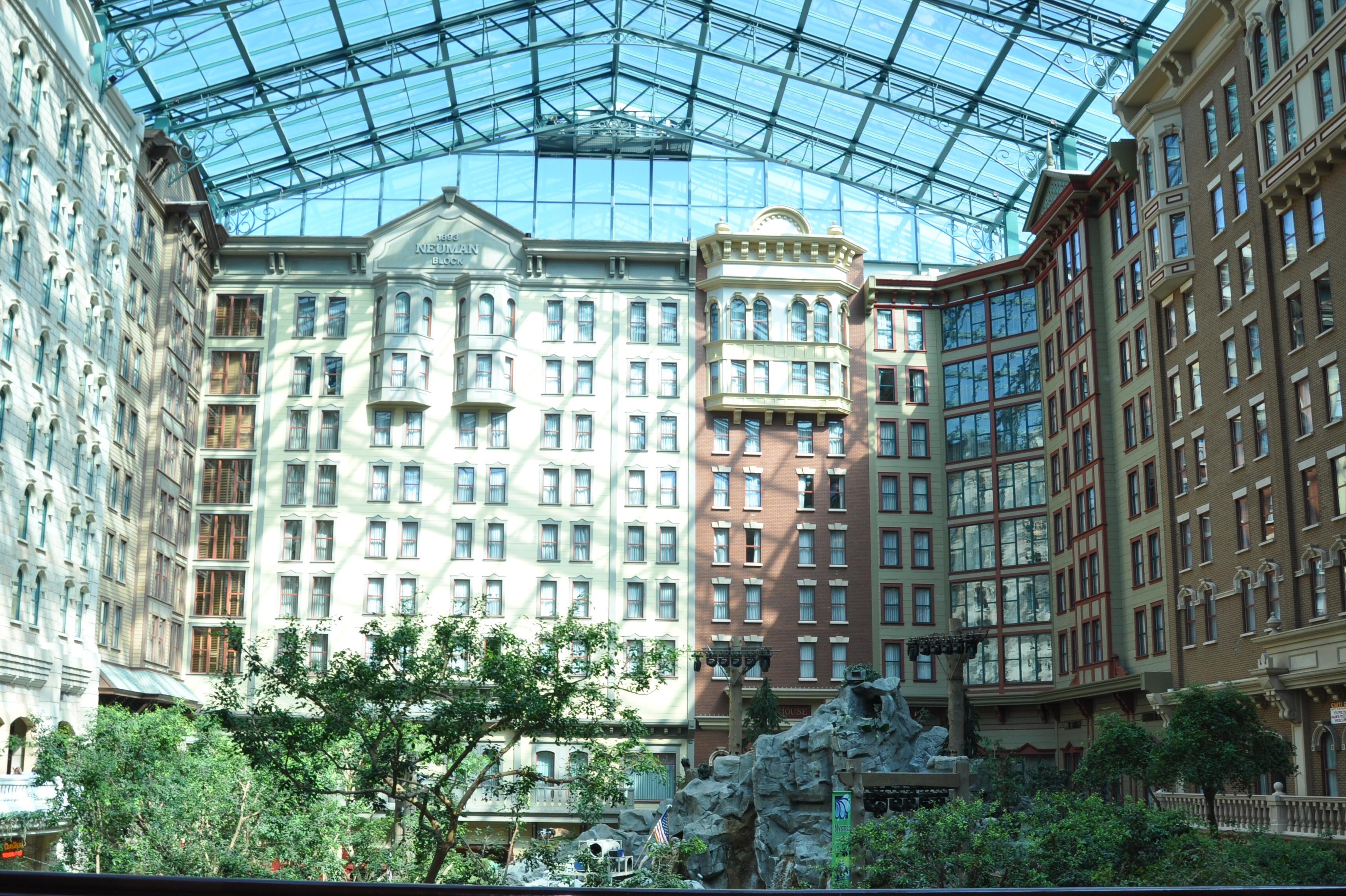 Sunset Stampede at Sam's Town