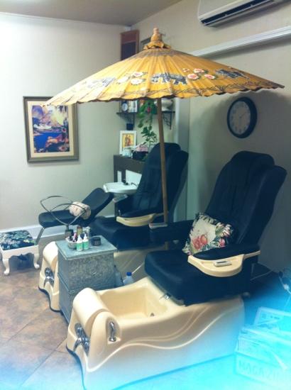The Beauty Shop & Manicure Bar