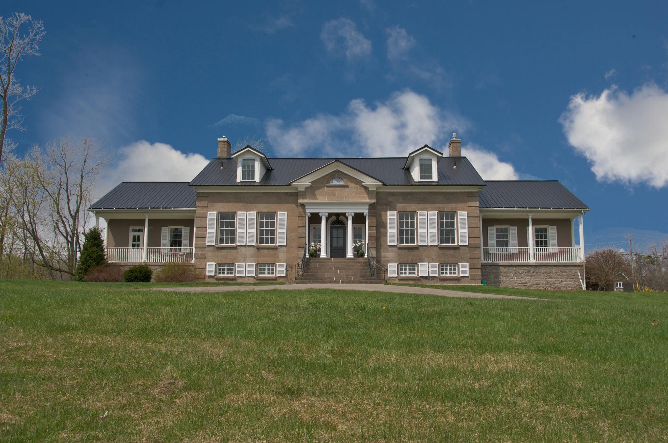 Maplehurst Manor Bed and Breakfast