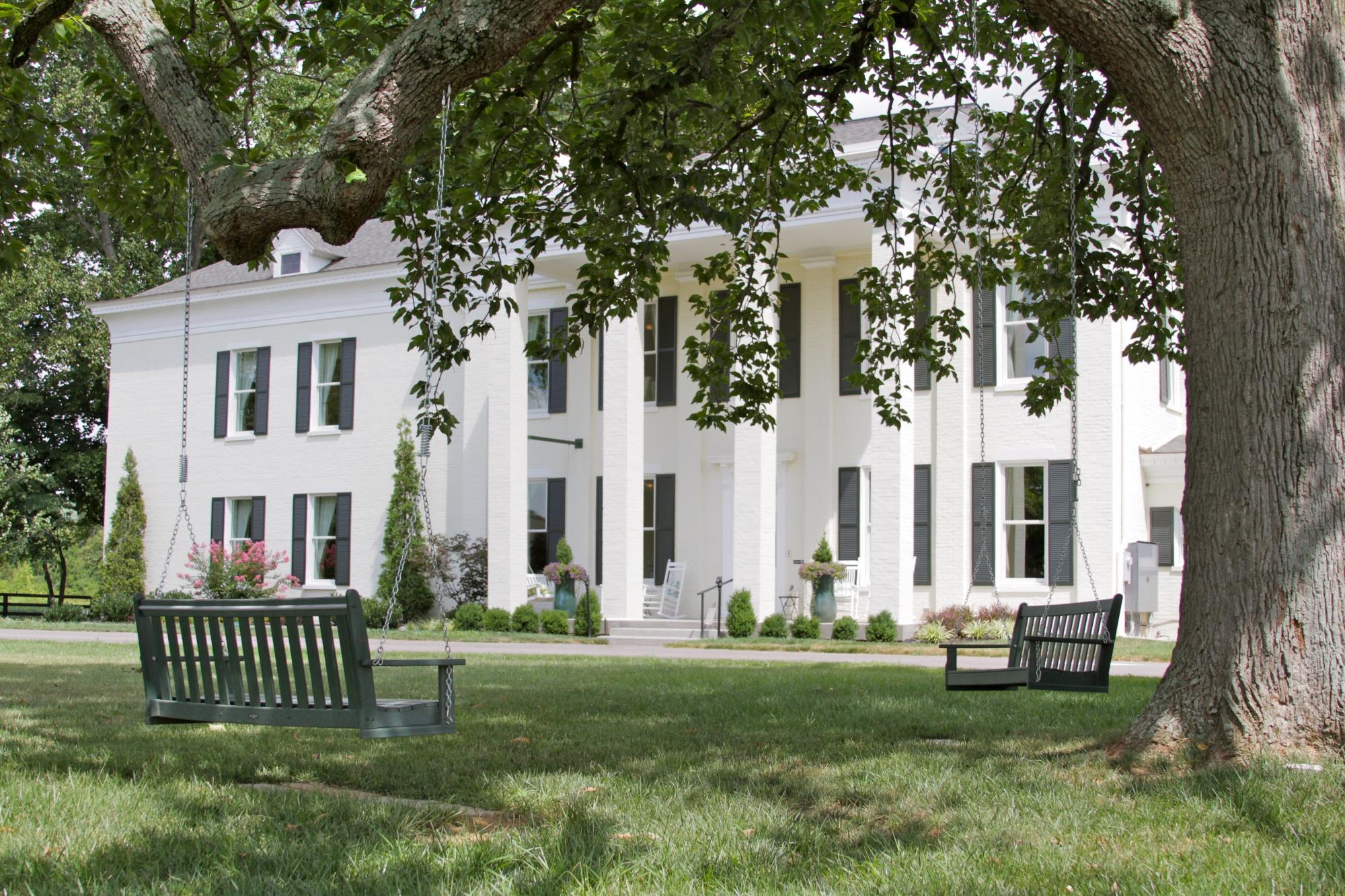 Riverside Inn Bed & Breakfast