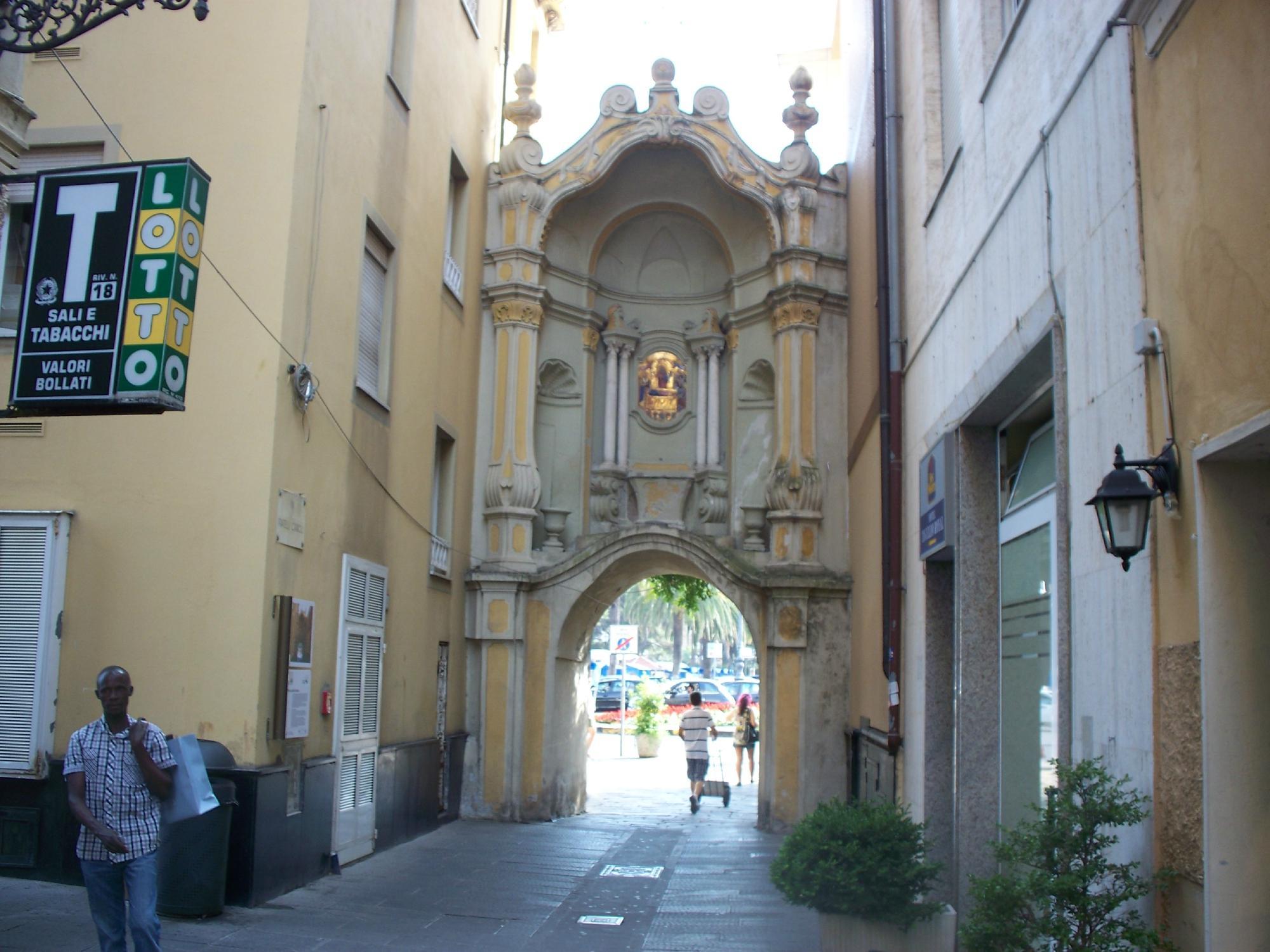 Porta delle Saline