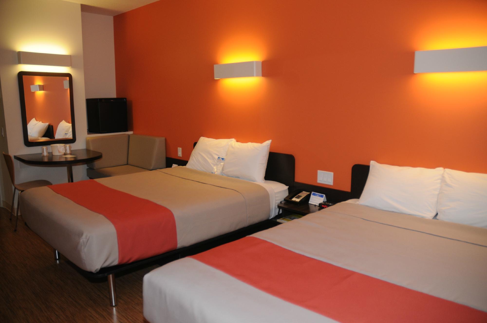 Motel 6 Swift Current