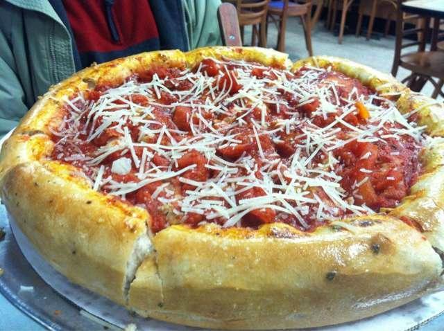 Famulari's Pizzeria Oakbrook