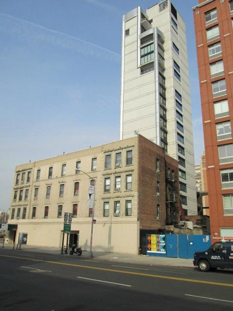 Chelsea Inn - 11th Avenue