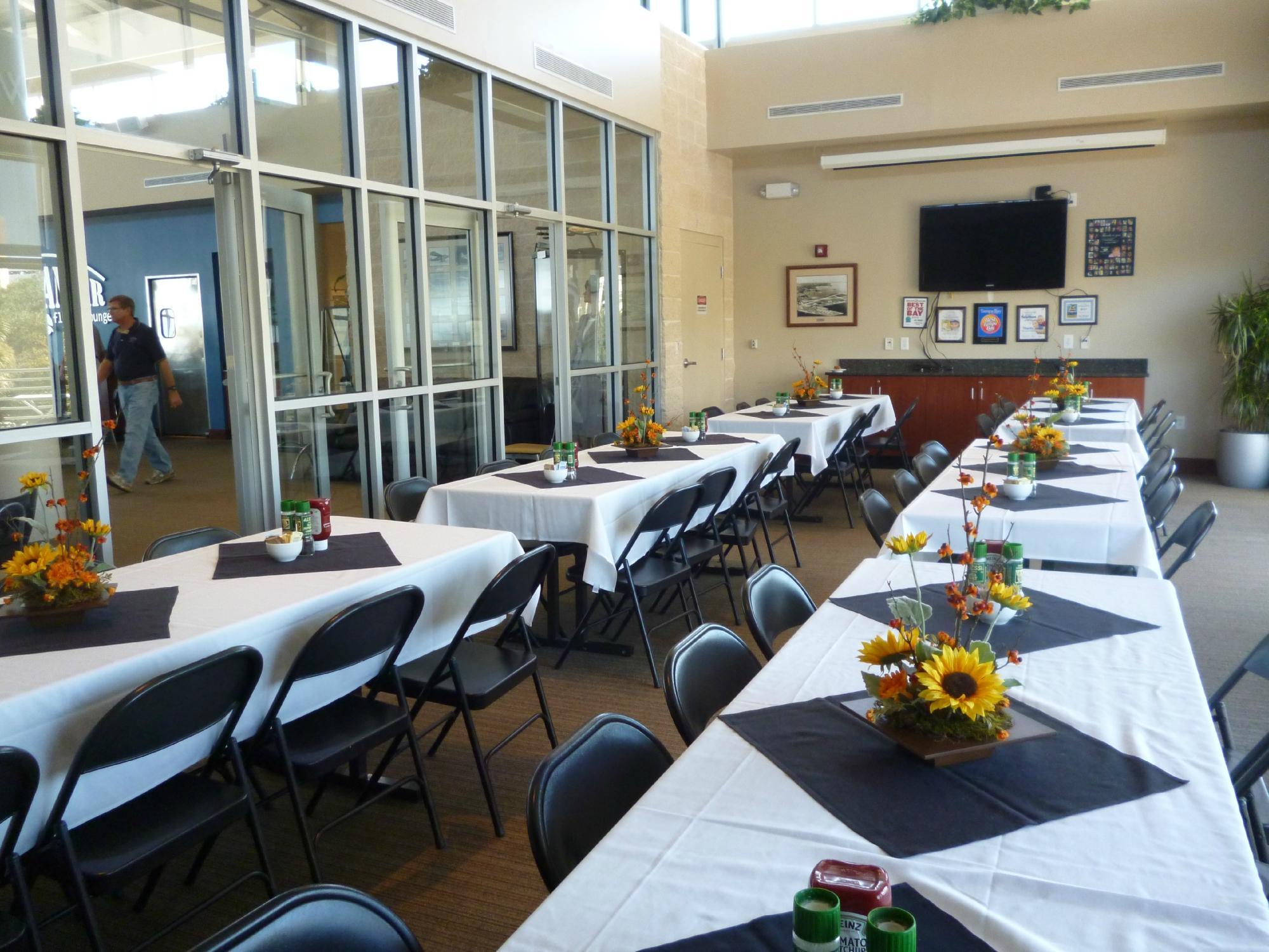 The Hangar Restaurant & Flight Lounge