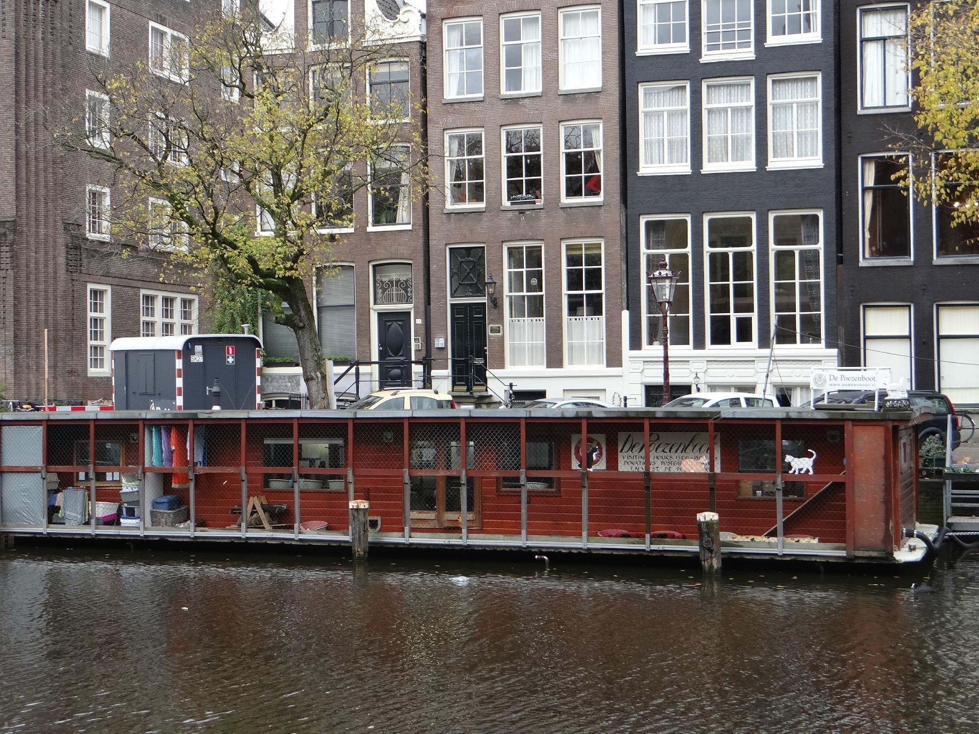 De Poezenboot