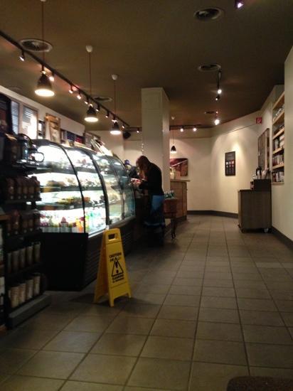 Starbucks Claraplatz