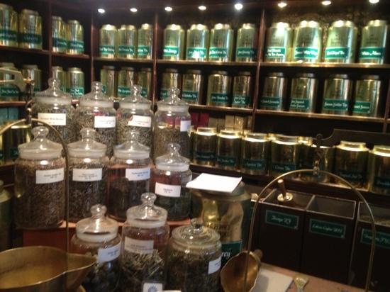 A. C. Perch's Thehandel