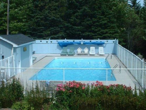 Mountain Top Cottages & Campground