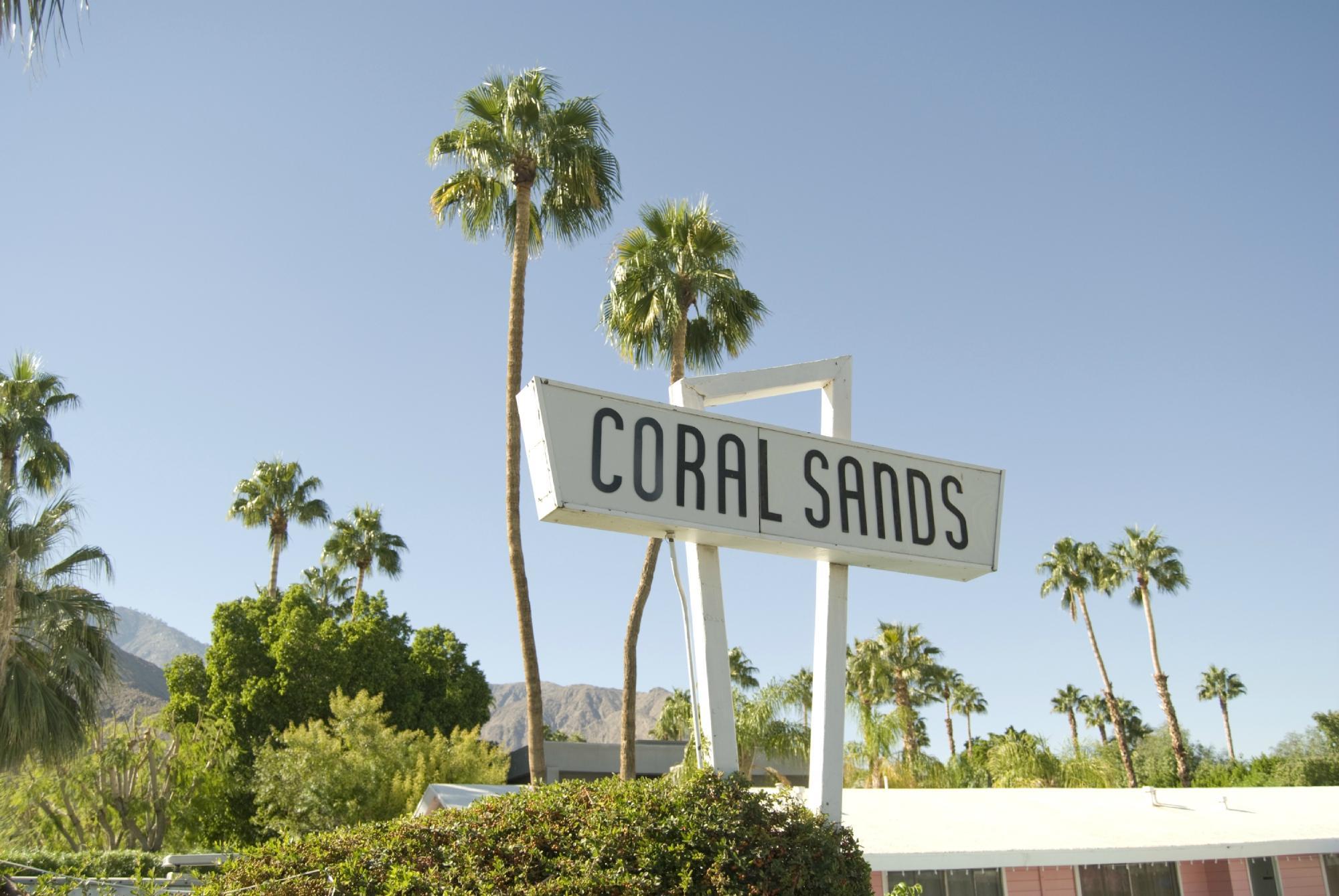 Ruby Montana's Coral Sands Inn