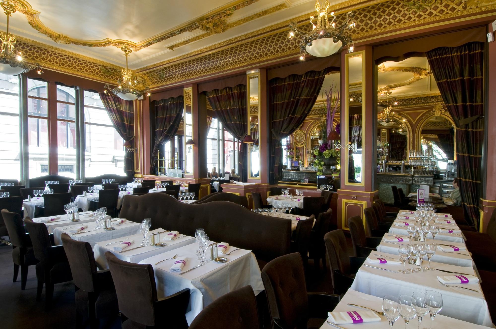 Le Grand Cafe Des Negociants