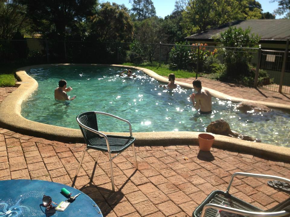 Nimbin Backpackers at Granny's Farm