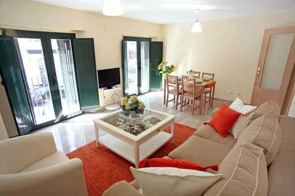 Sleepin Sevilla Arenal