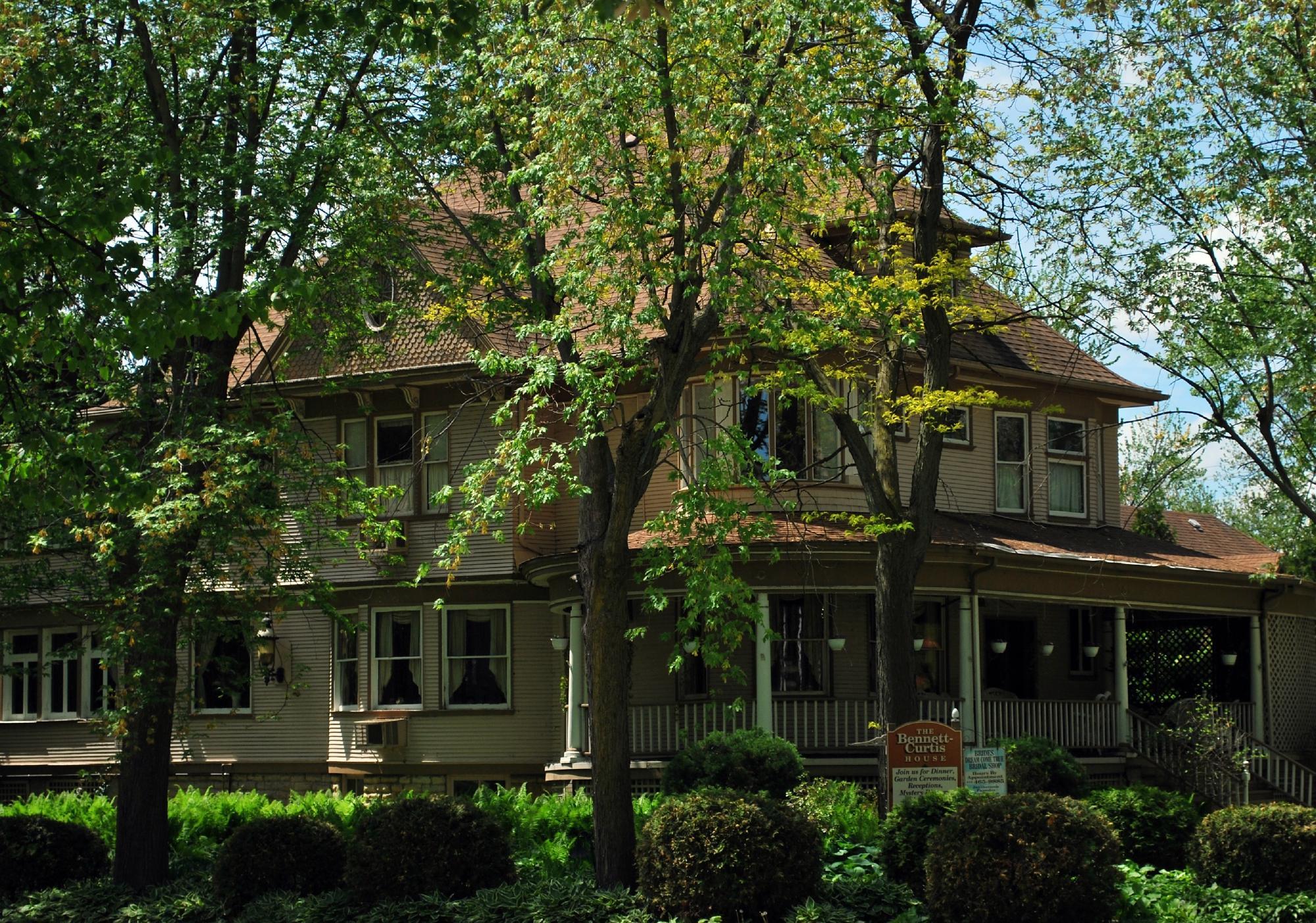 The Bennett-Curtis House