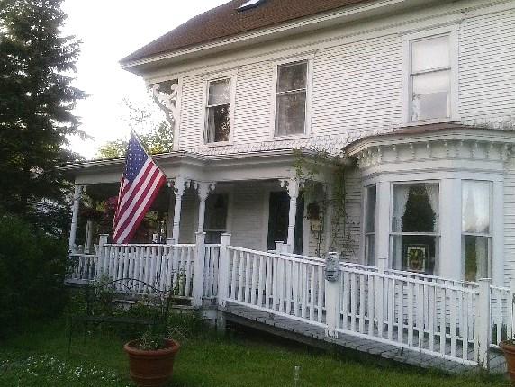 Village House Inn Of Albany