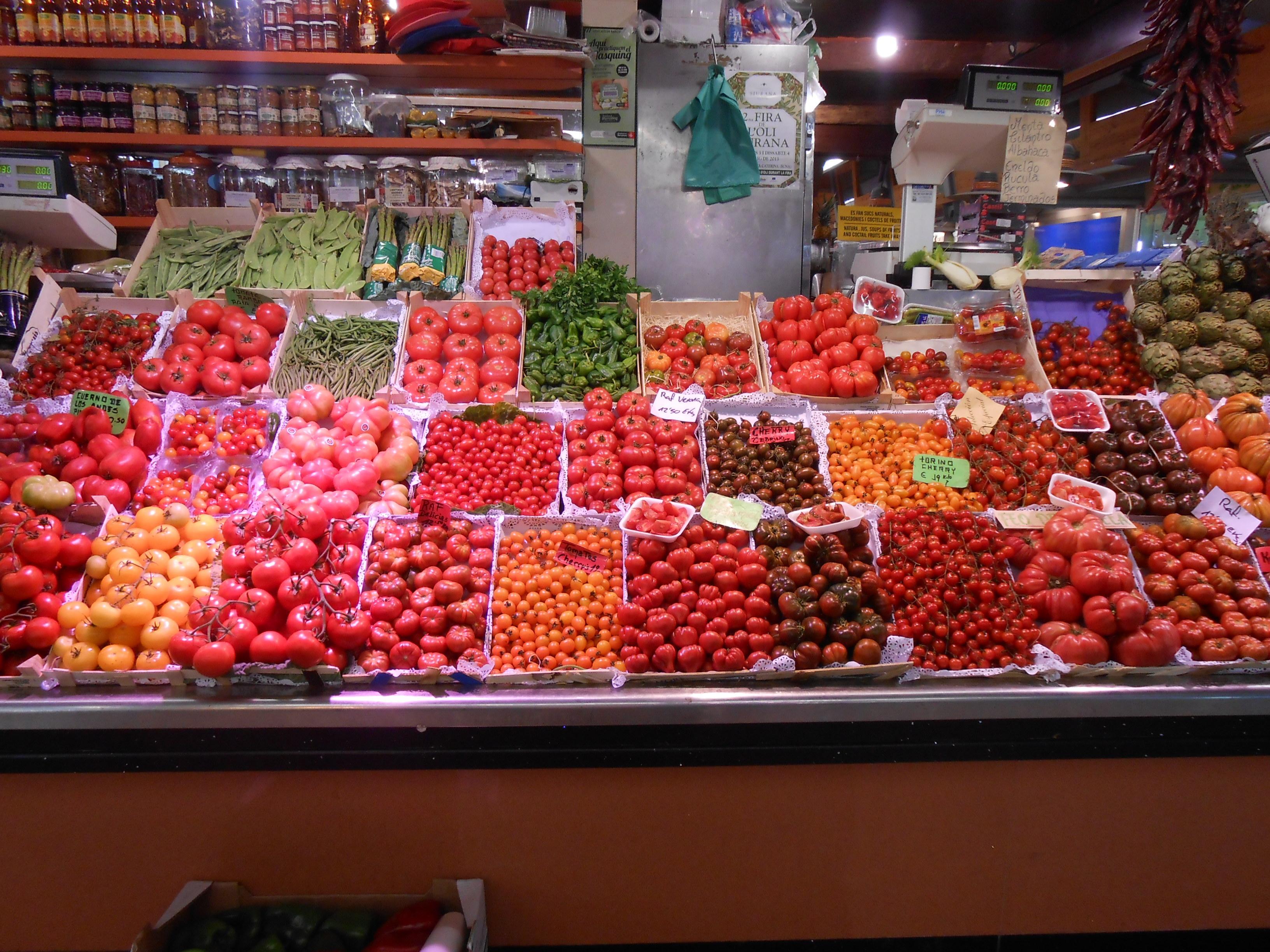 Barcelona Turisme Market and Culture in Vic Day Tour