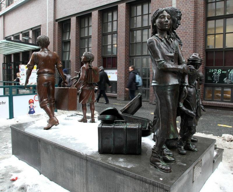 Trains To Life Trains To Death