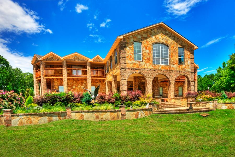 Mena Mountain Resort