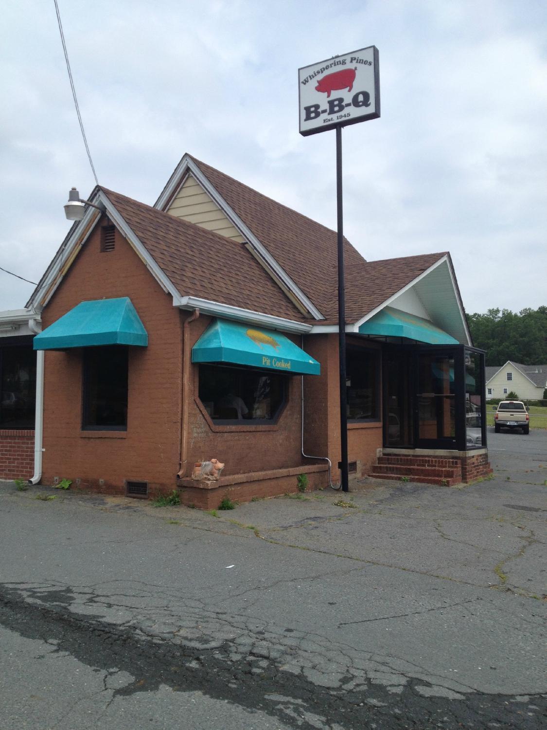 Whispering Pines B-B-Q