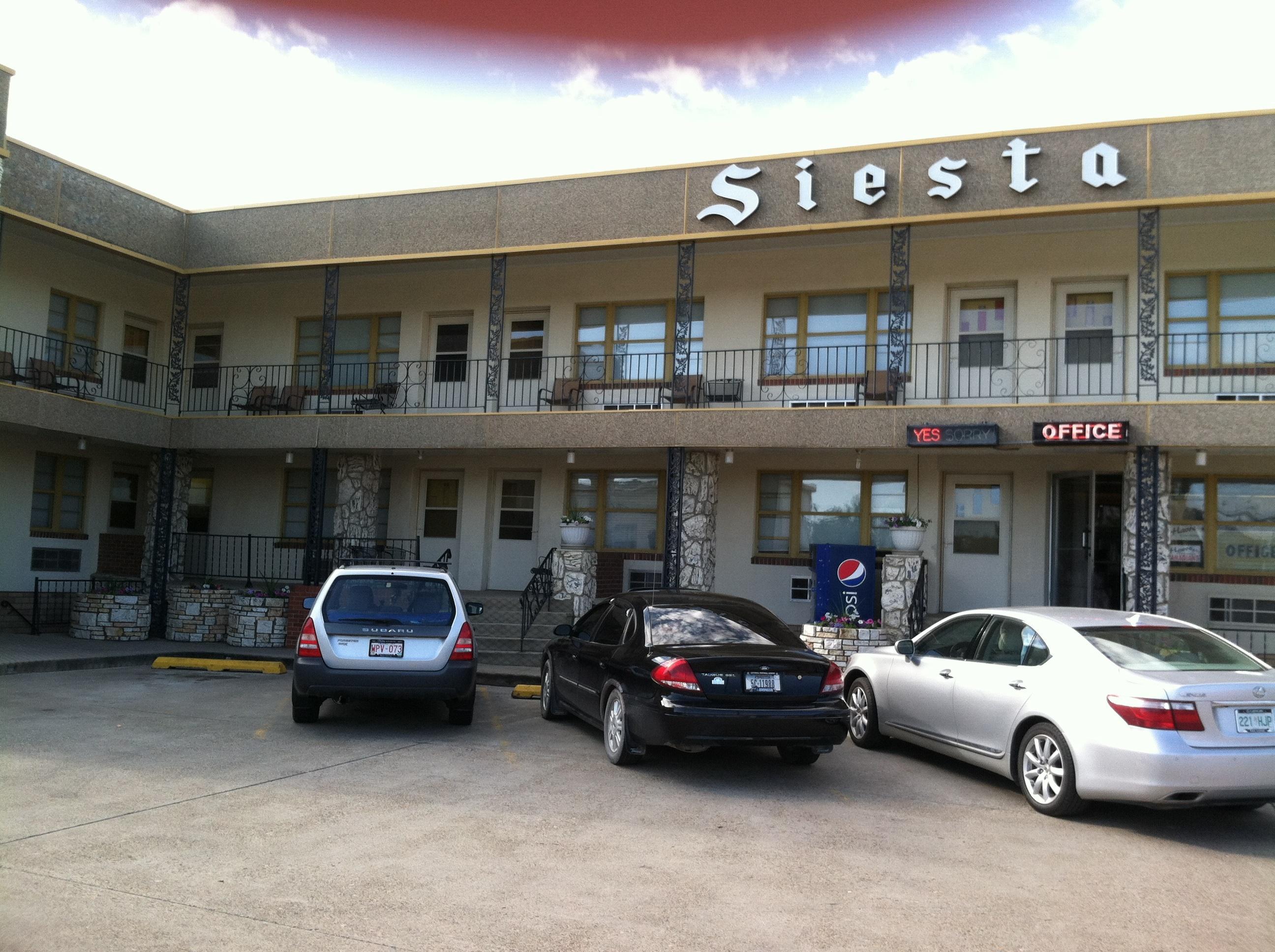 Siesta Motel