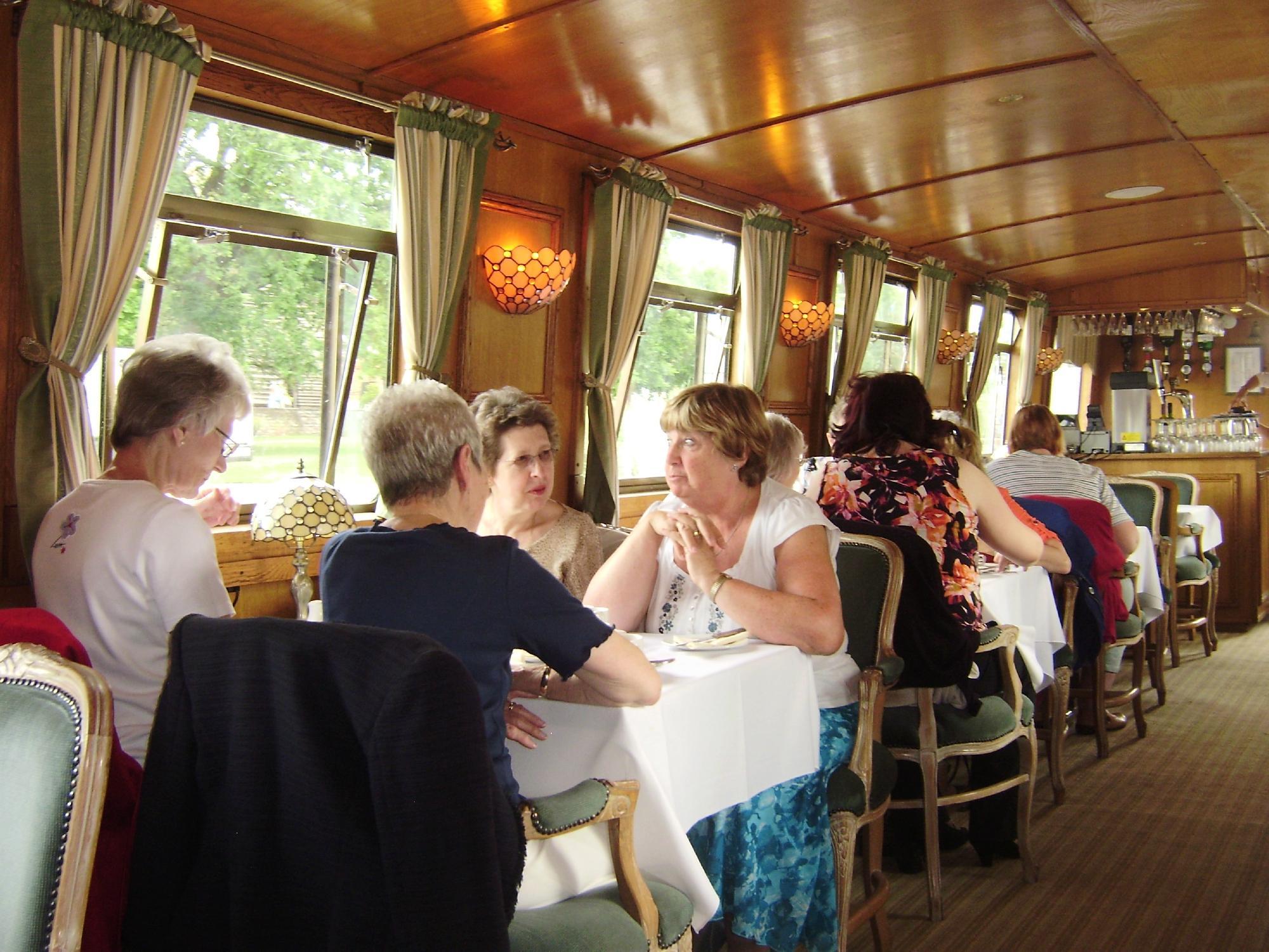 The Countess Of Evesham Restaurant Cruiser