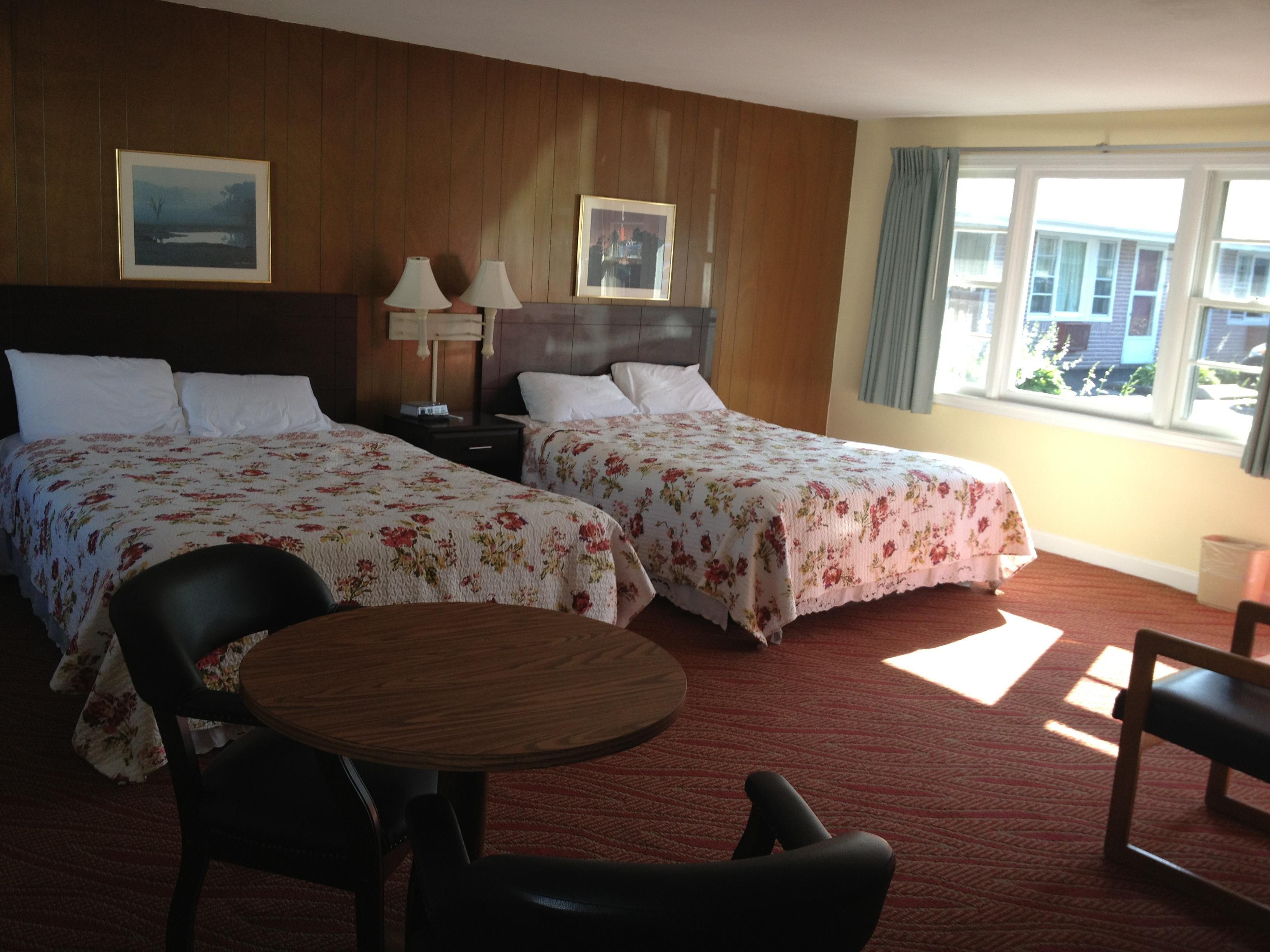 Clinton Motel