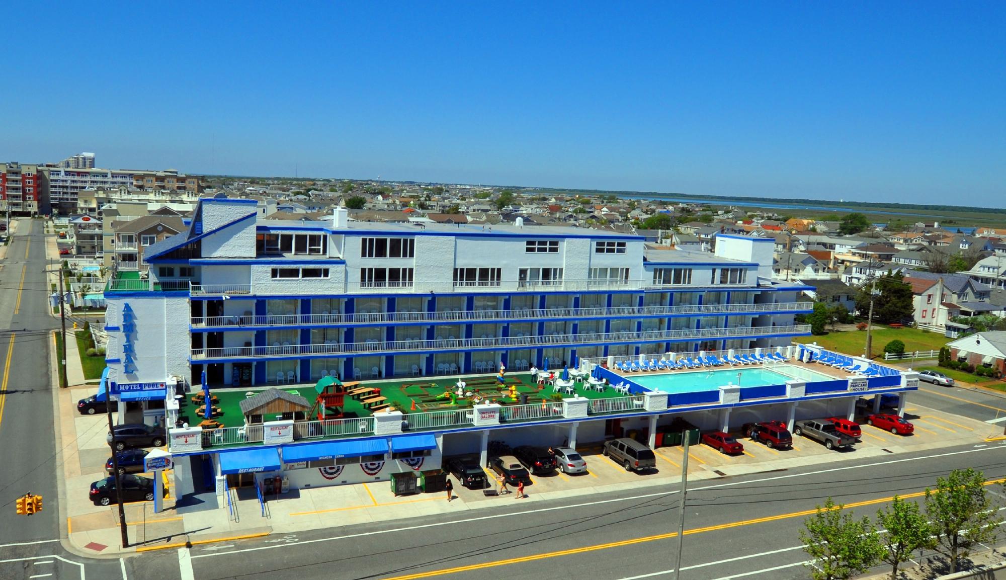 Admiral Resort Motel