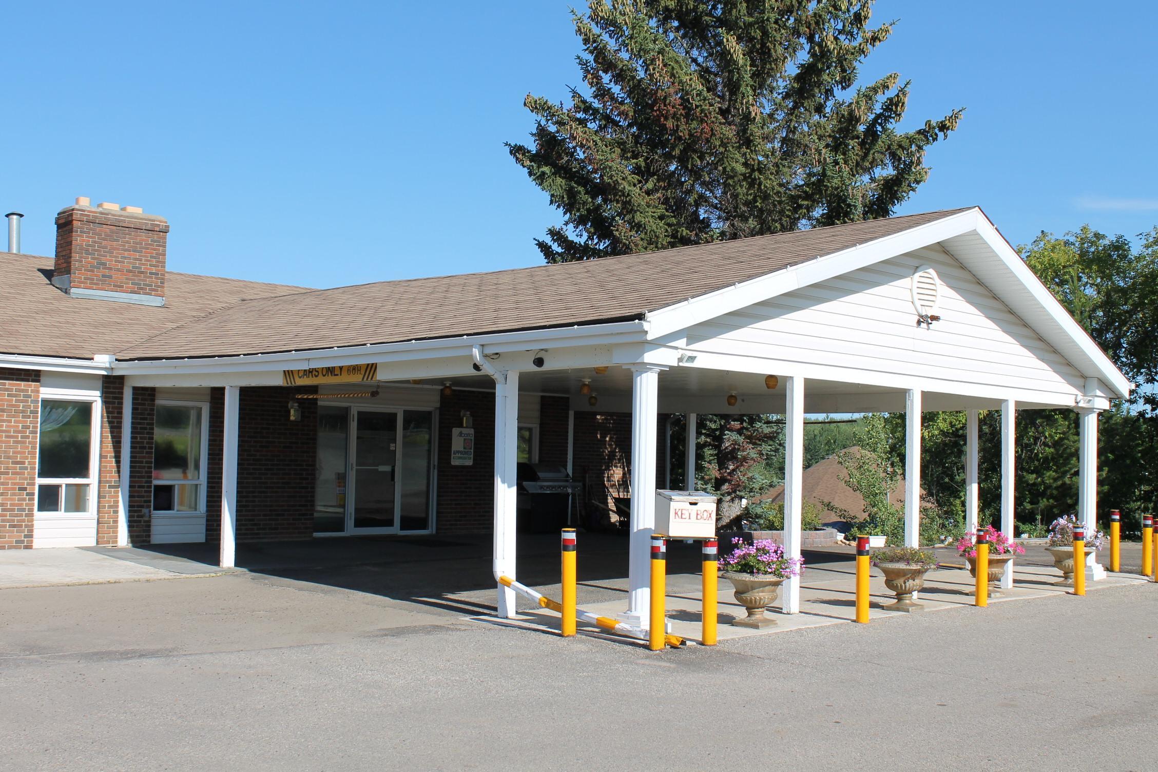 Athabasca Lodge Motel