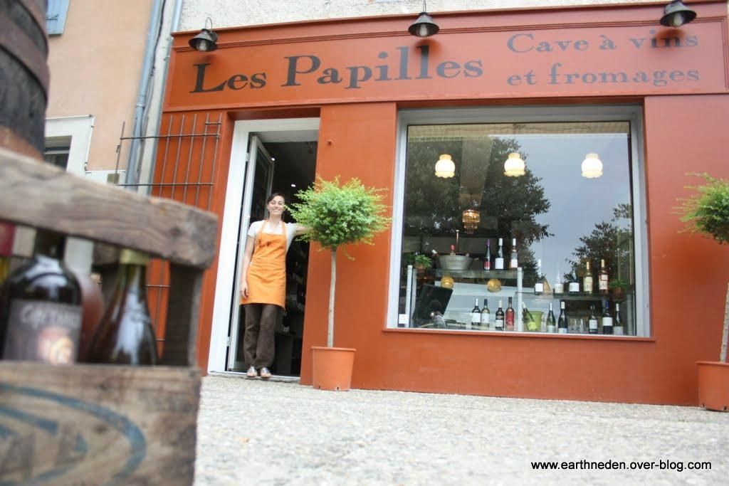 Les Papilles Cave a Vins et Fromages