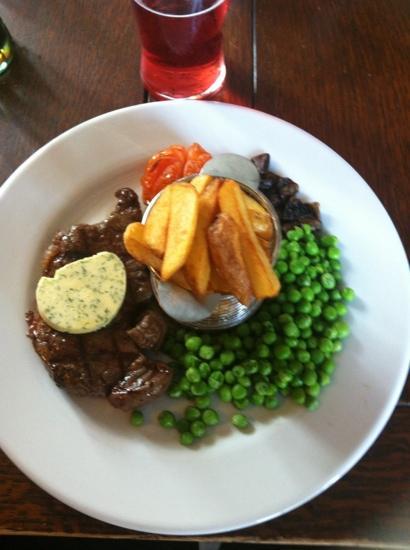 Shukur's @ Queen's Head