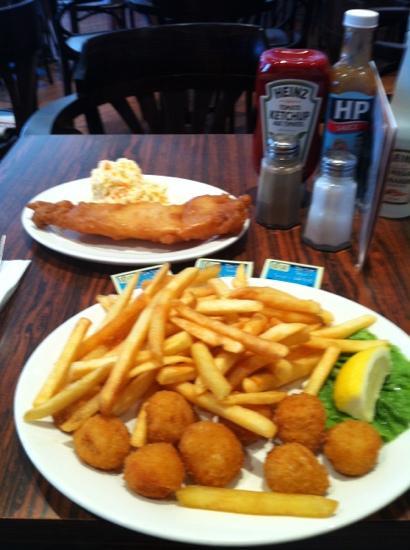 Midtown-Boomers Tavern & Lounge