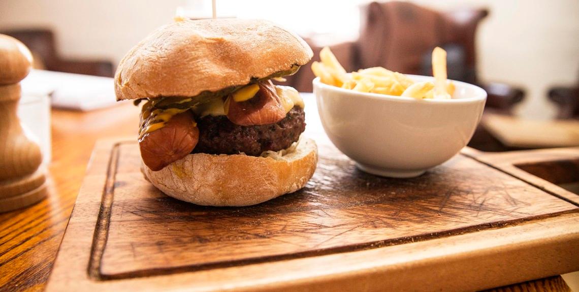 The Horseshoes Bar & Lounge