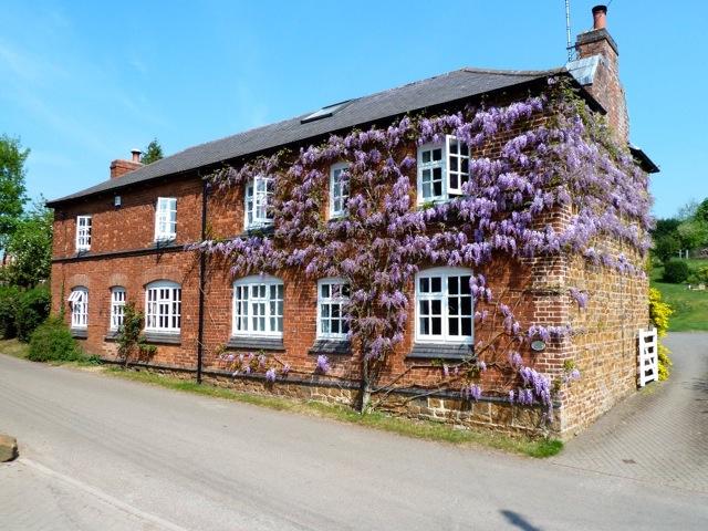 Three Cottages Bed and Breakfast