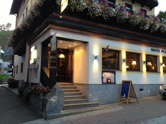 Photo by VadimZakatov